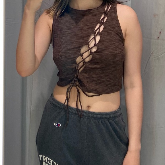🤎 NWT H&M Divided Front Lace-Up Crop Top - Picture 1 of 5
